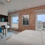 Venice V Hotel
